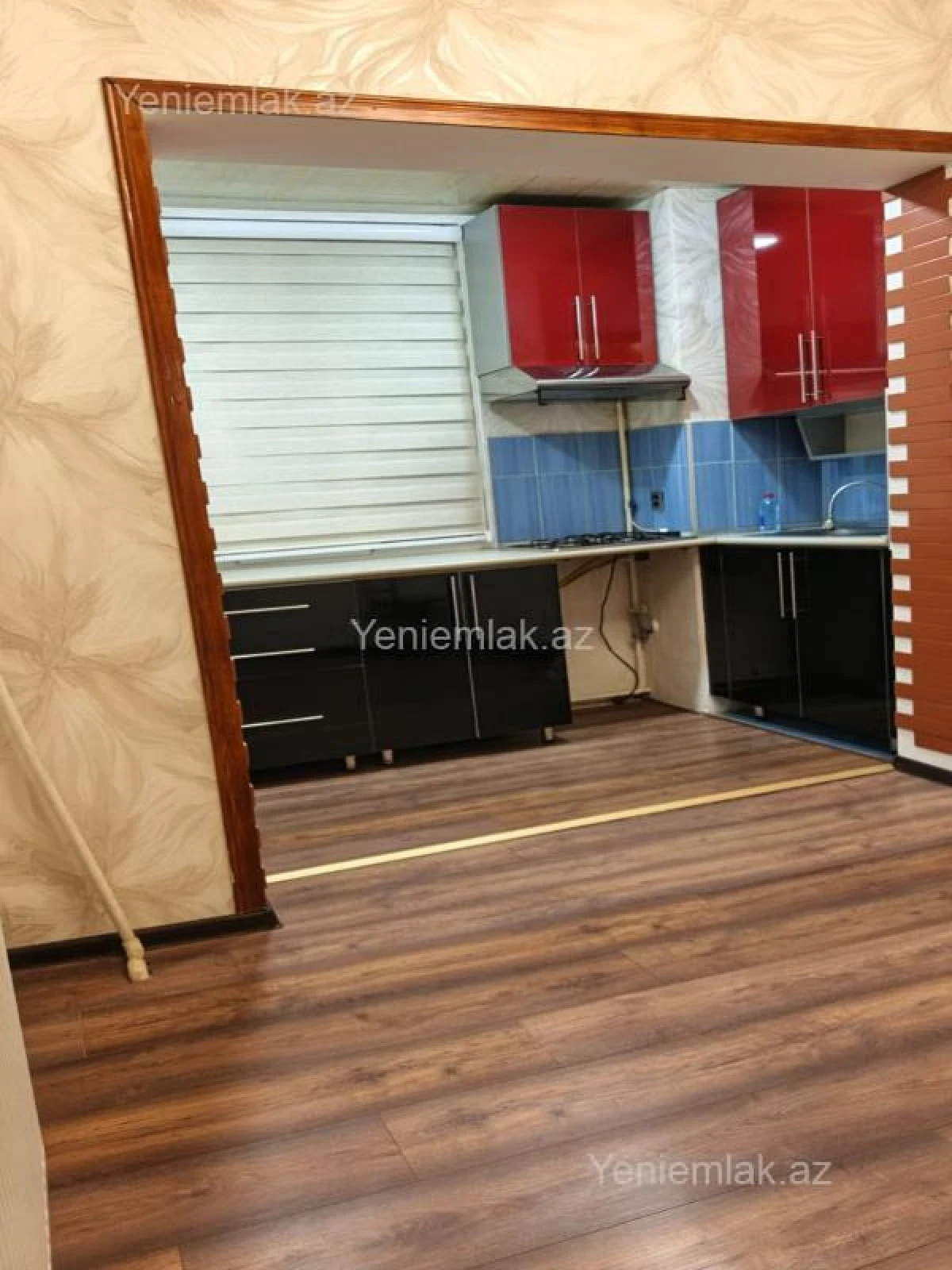 Satılır 1 otaqlı köhnə tikili 40 m²