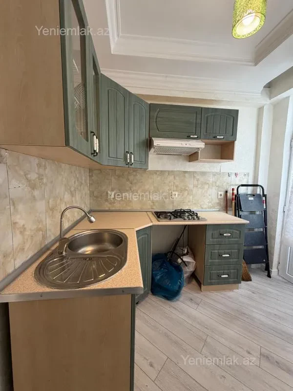 Satılır 3 otaqlı yeni tikili 73 m²