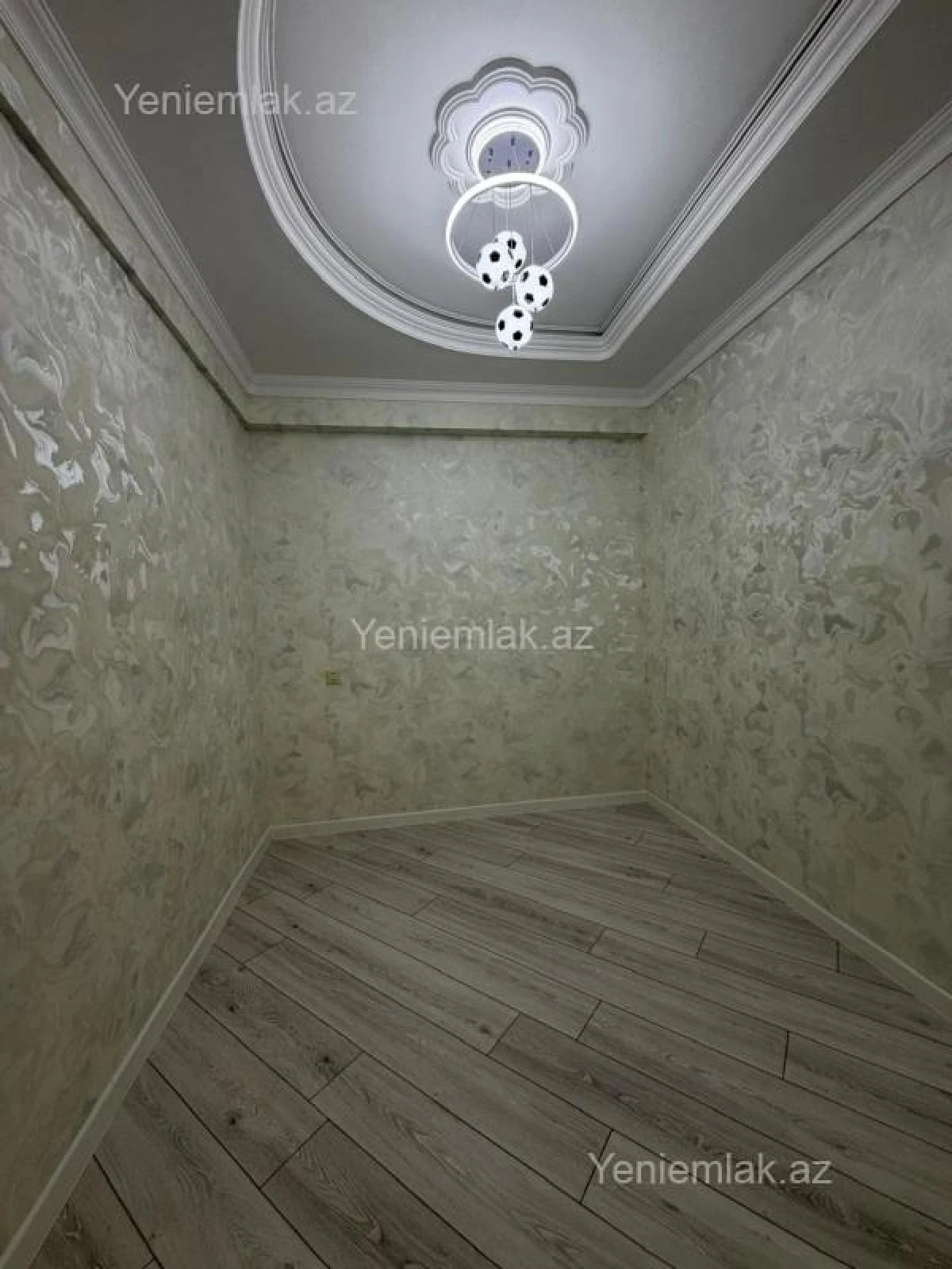 Satılır 3 otaqlı yeni tikili 73 m²