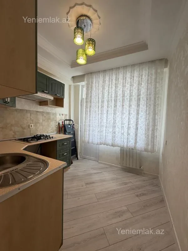 Satılır 3 otaqlı yeni tikili 73 m²