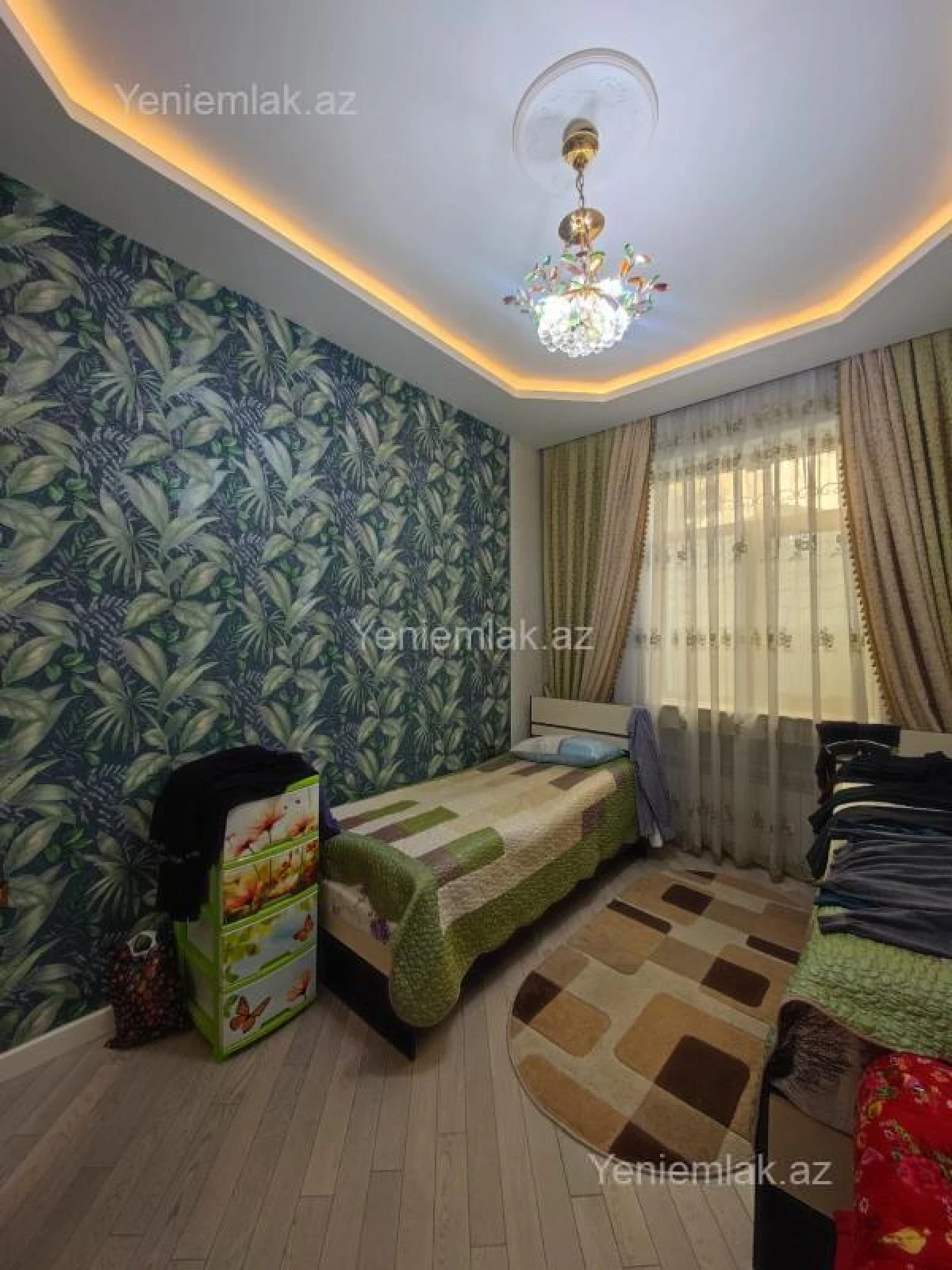 Satılır 6 otaqlı həyət evi 300 m²