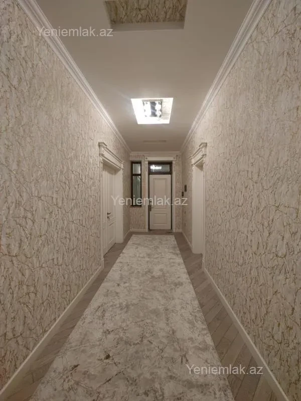 Satılır 6 otaqlı həyət evi 300 m²