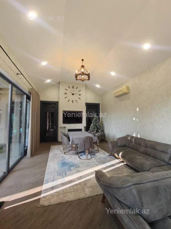 Satılır 6 otaqlı həyət evi 300 m²