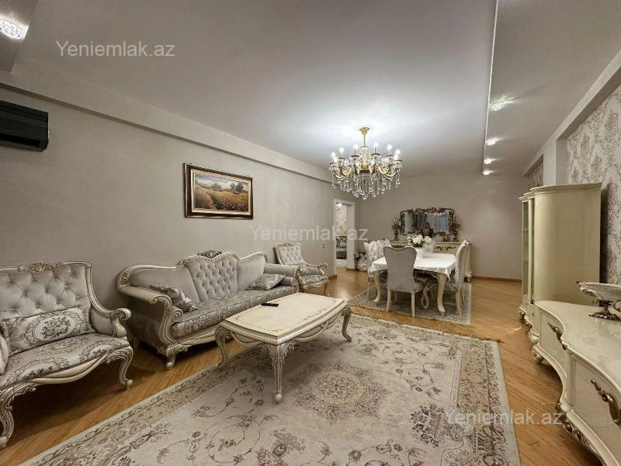 Satılır 4 otaqlı yeni tikili 200 m²