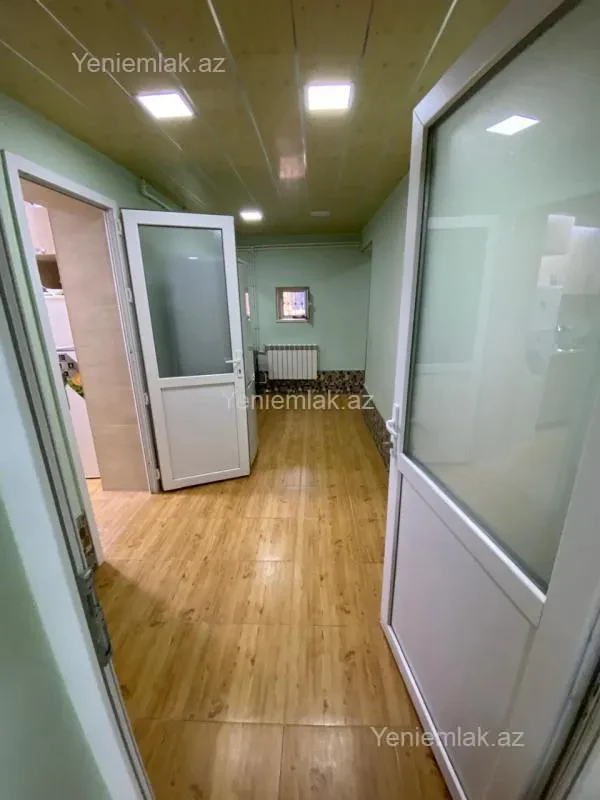 Satılır 6 otaqlı həyət evi 200 m²