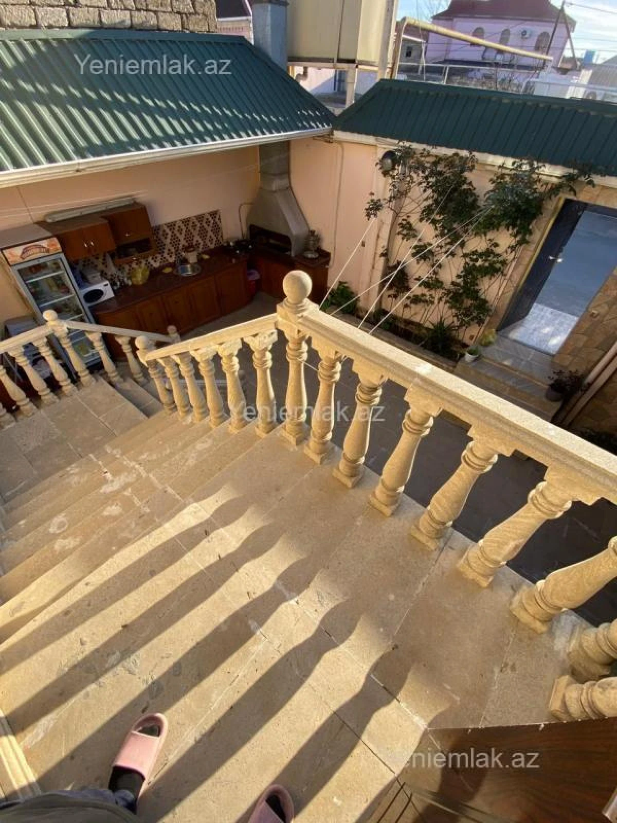 Satılır 6 otaqlı həyət evi 200 m²