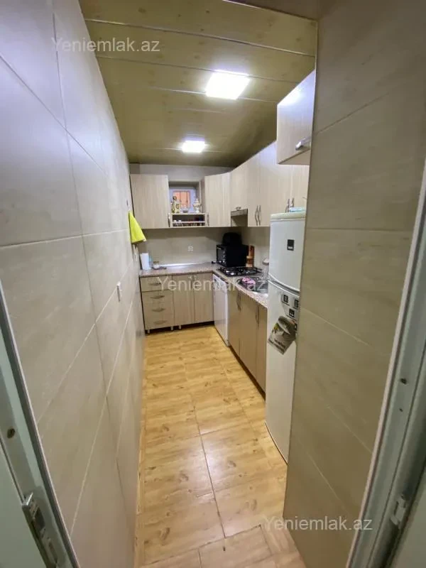 Satılır 6 otaqlı həyət evi 200 m²