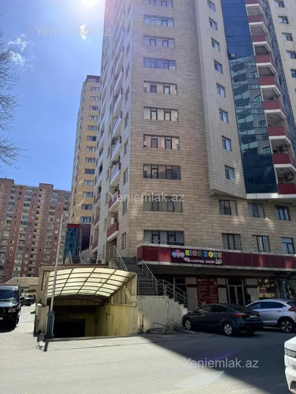 Satılır 3 otaqlı yeni tikili 148 m²