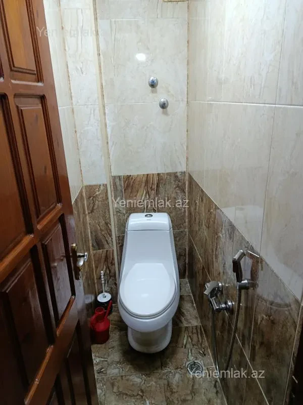 Satılır 4 otaqlı köhnə tikili 75 m²