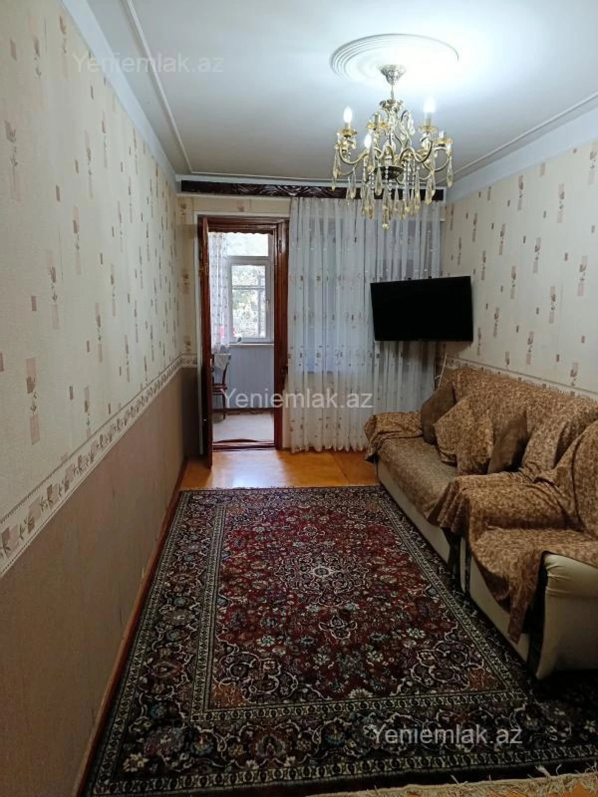 Satılır 4 otaqlı köhnə tikili 75 m²