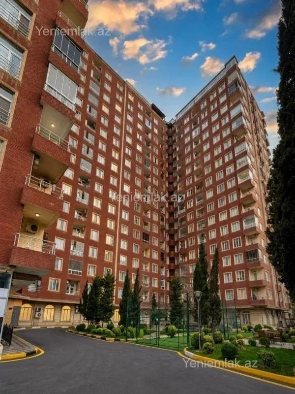 Satılır 2 otaqlı yeni tikili 88 m²