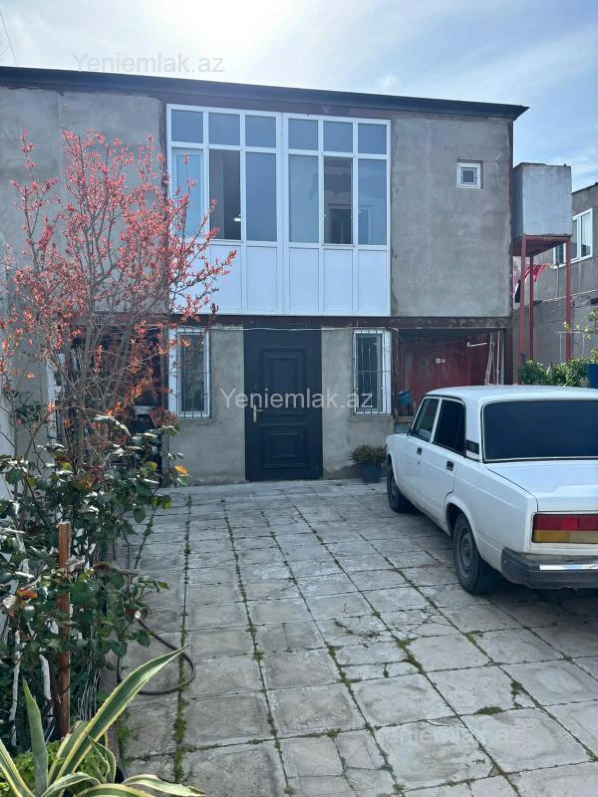 Satılır 6 otaqlı həyət evi 130 m²