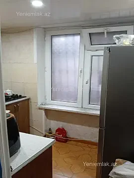 Satılır 2 otaqlı köhnə tikili 50 m²