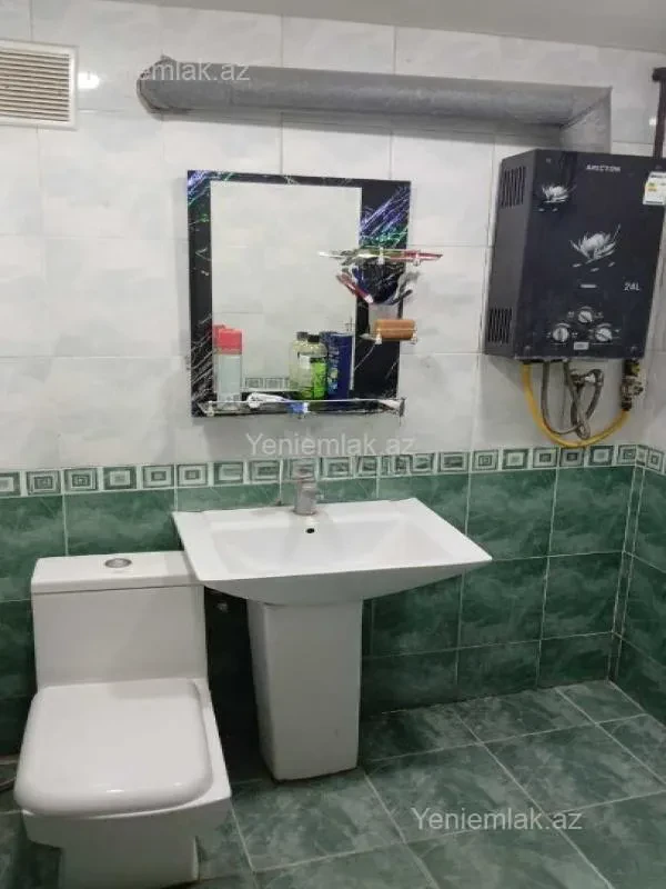 Satılır 2 otaqlı köhnə tikili 50 m²