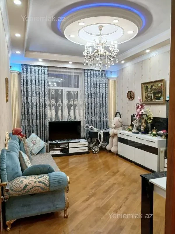 Satılır 3 otaqlı köhnə tikili 80 m²
