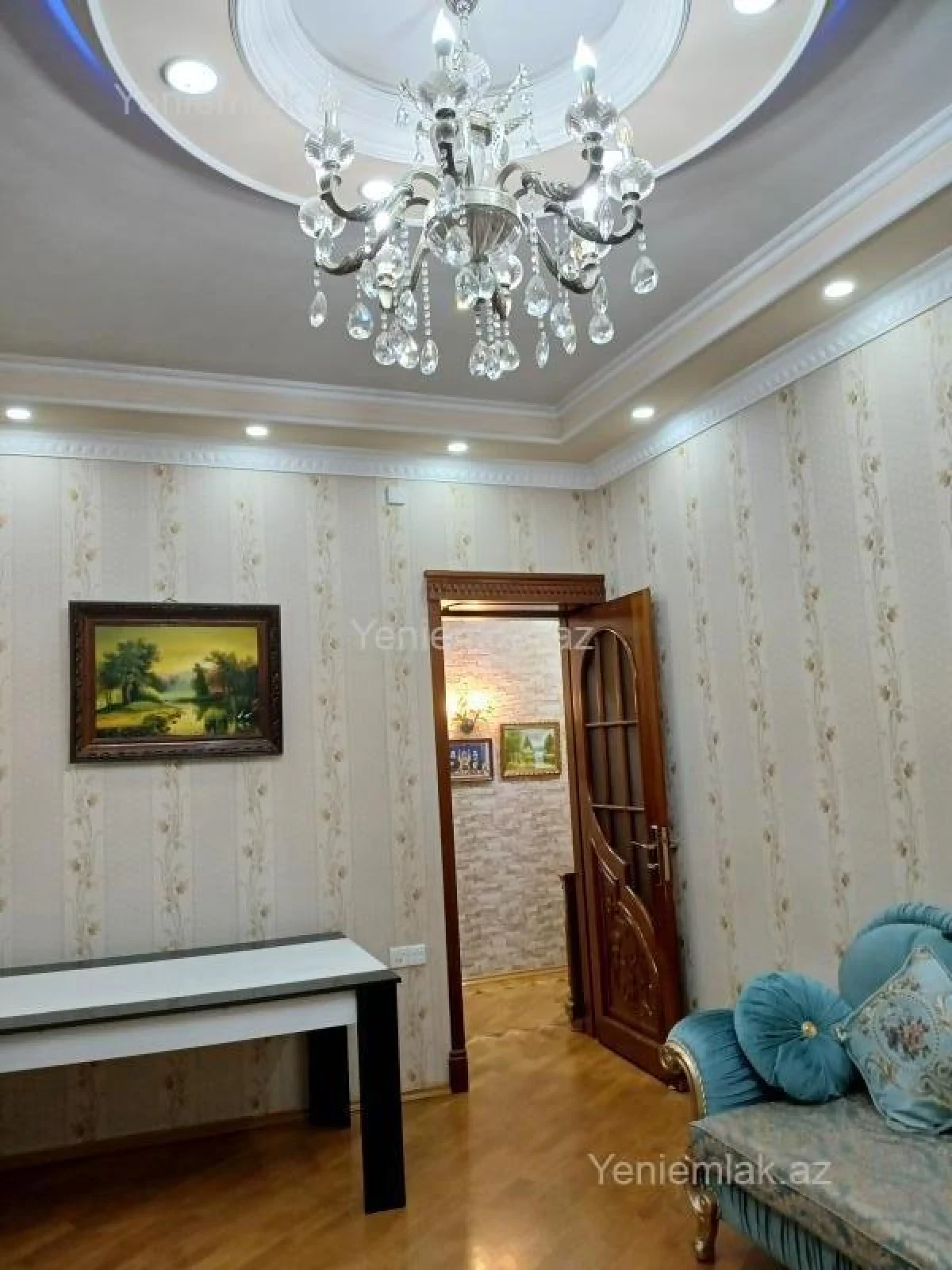 Satılır 3 otaqlı köhnə tikili 80 m²