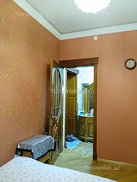 Satılır 3 otaqlı köhnə tikili 80 m²