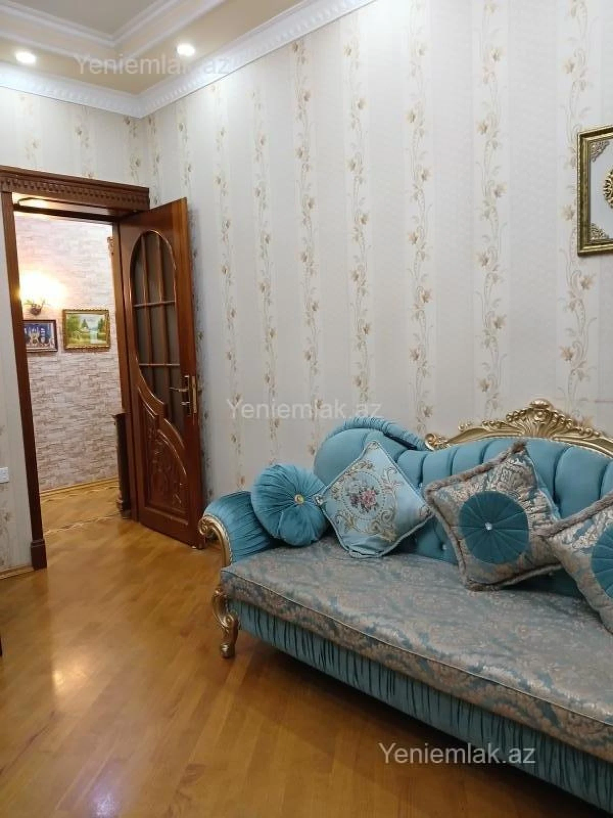 Satılır 3 otaqlı köhnə tikili 80 m²