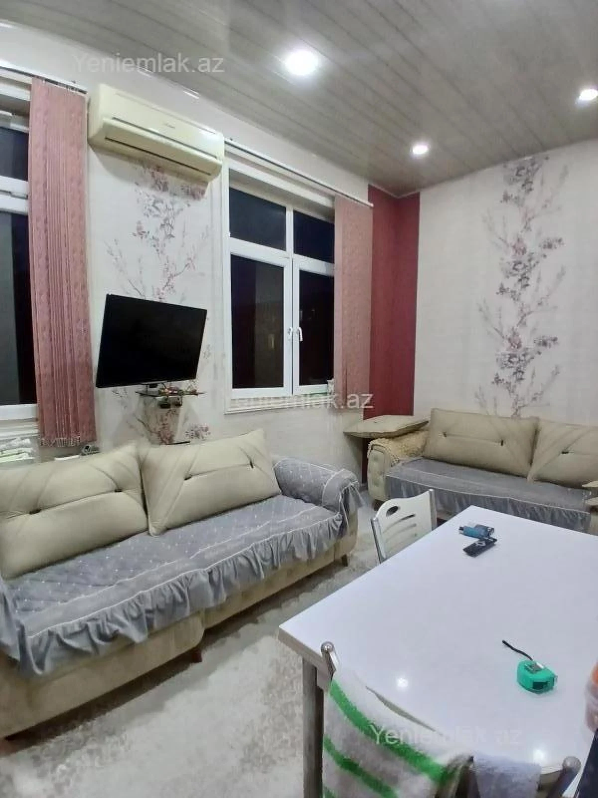 Satılır 3 otaqlı köhnə tikili 80 m²