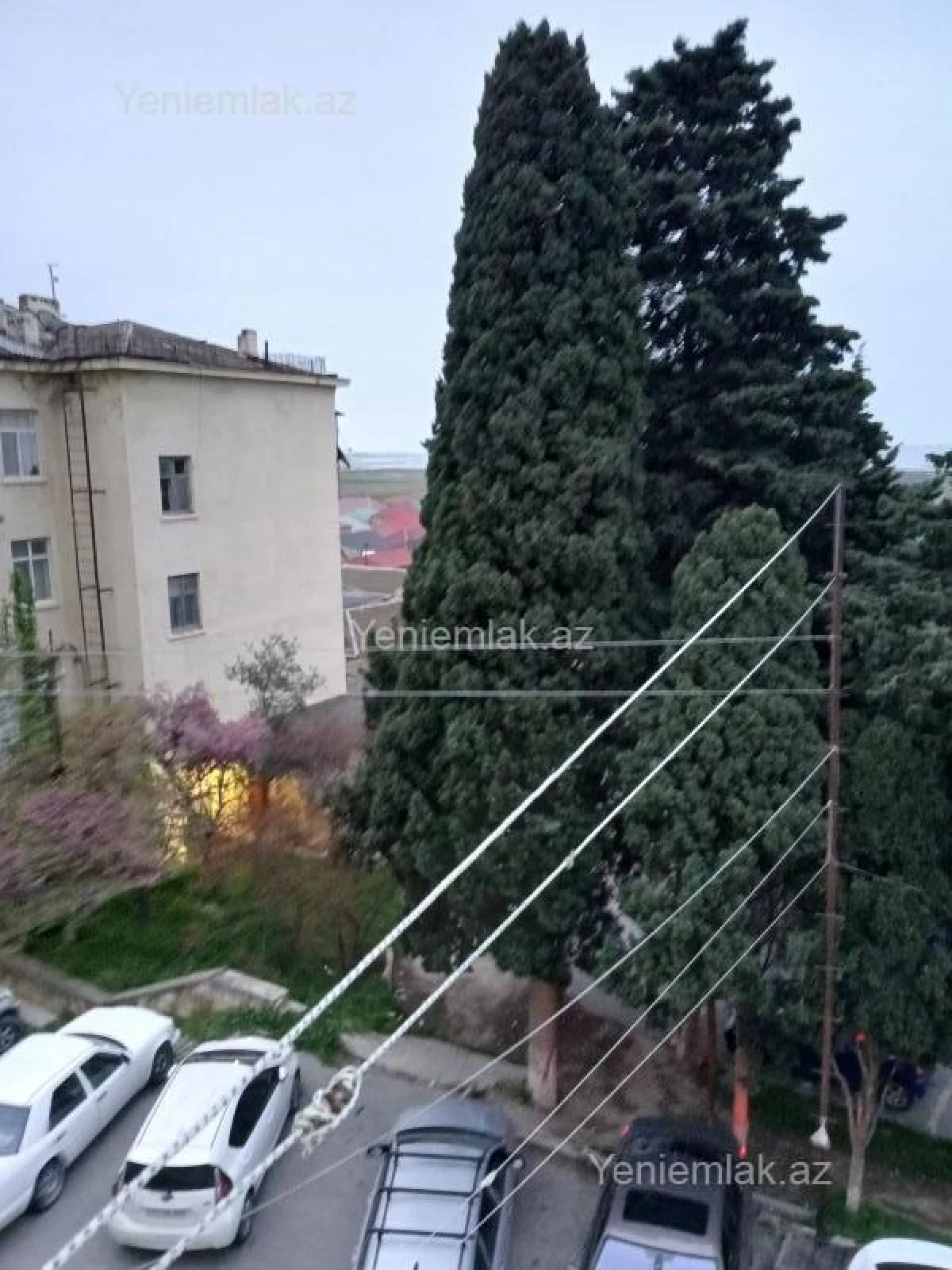 Satılır 3 otaqlı köhnə tikili 80 m²
