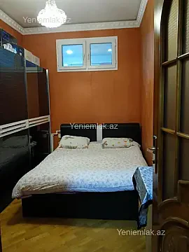 Satılır 3 otaqlı köhnə tikili 80 m²