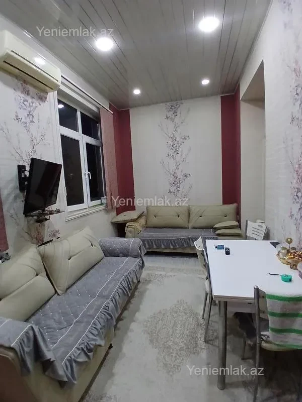 Satılır 3 otaqlı köhnə tikili 80 m²