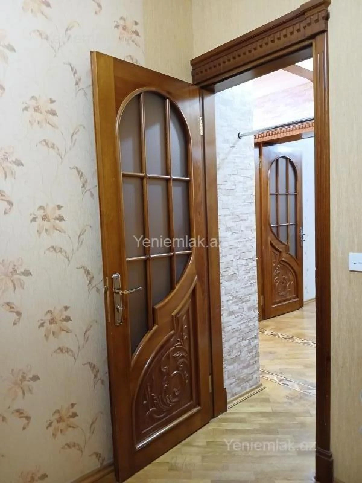 Satılır 3 otaqlı köhnə tikili 80 m²