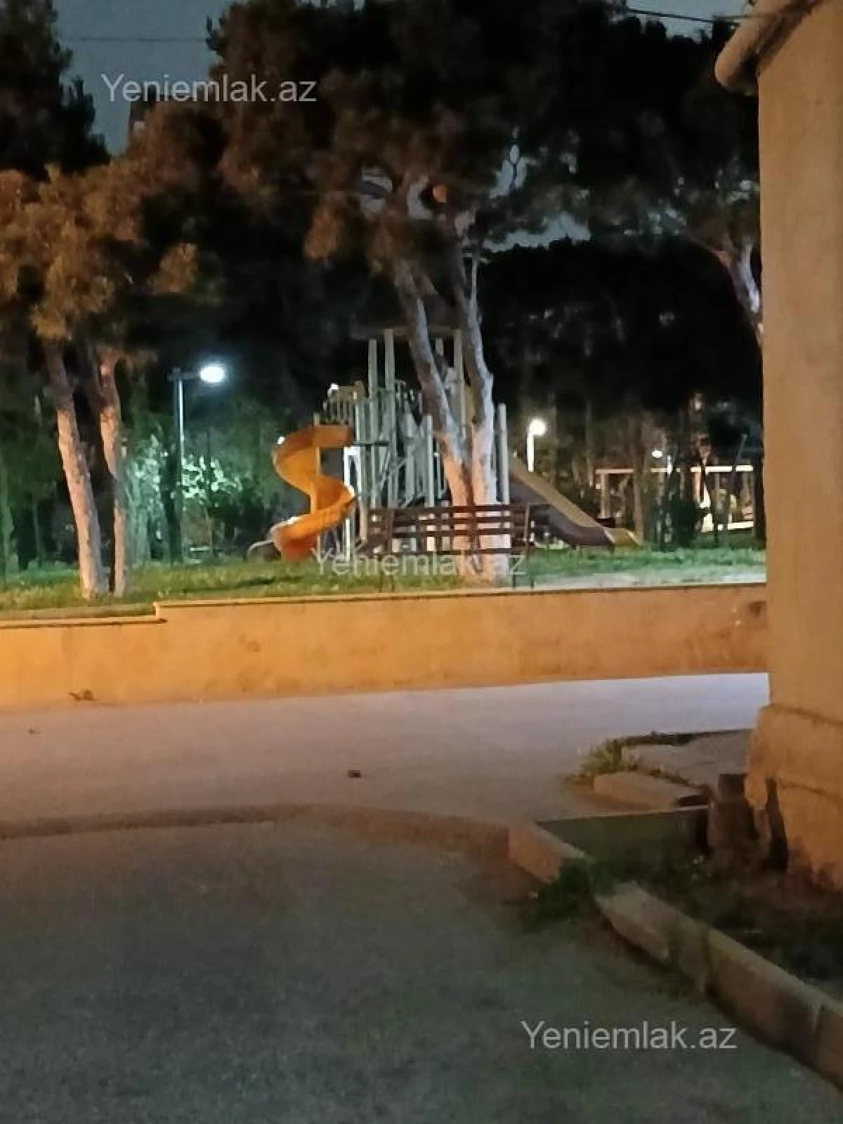 Satılır 3 otaqlı köhnə tikili 80 m²