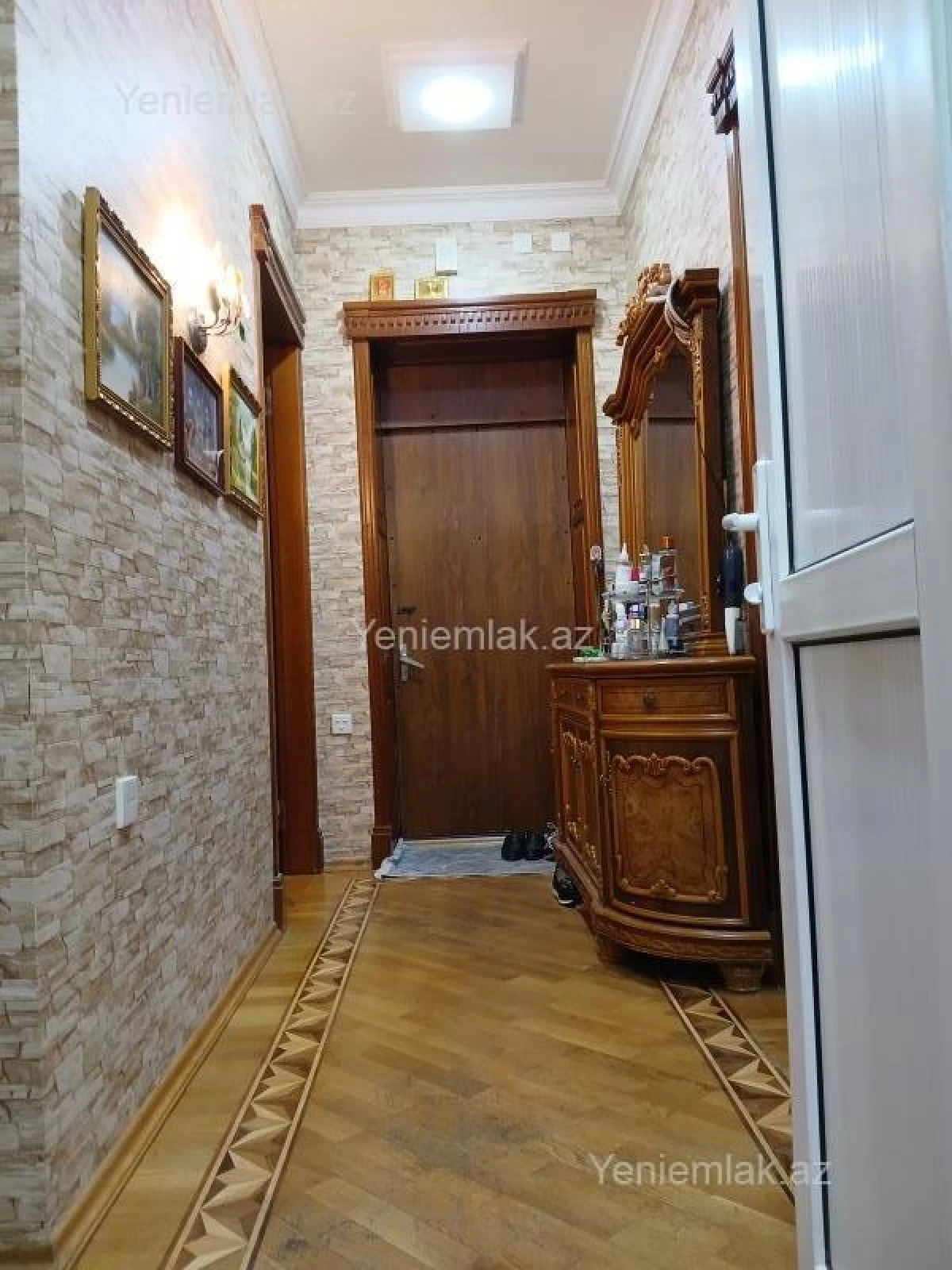 Satılır 3 otaqlı köhnə tikili 80 m²