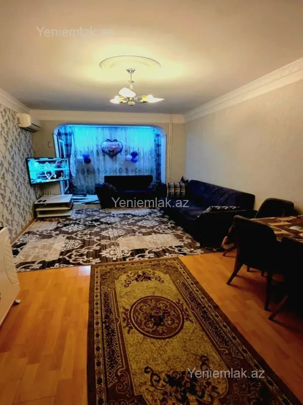 Satılır 2 otaqlı köhnə tikili 60 m²