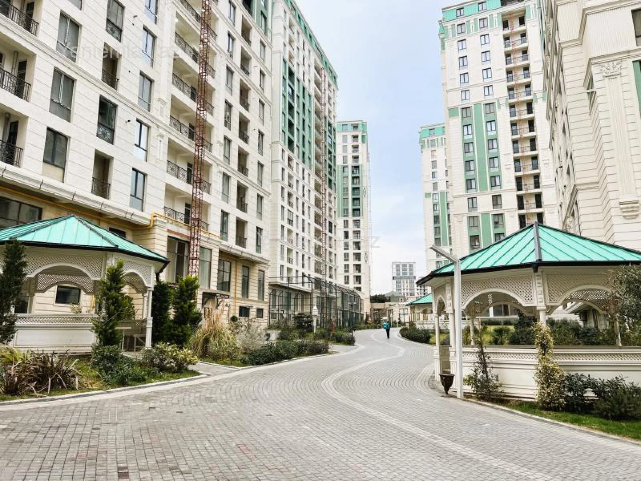 Satılır 3 otaqlı yeni tikili 145 m²