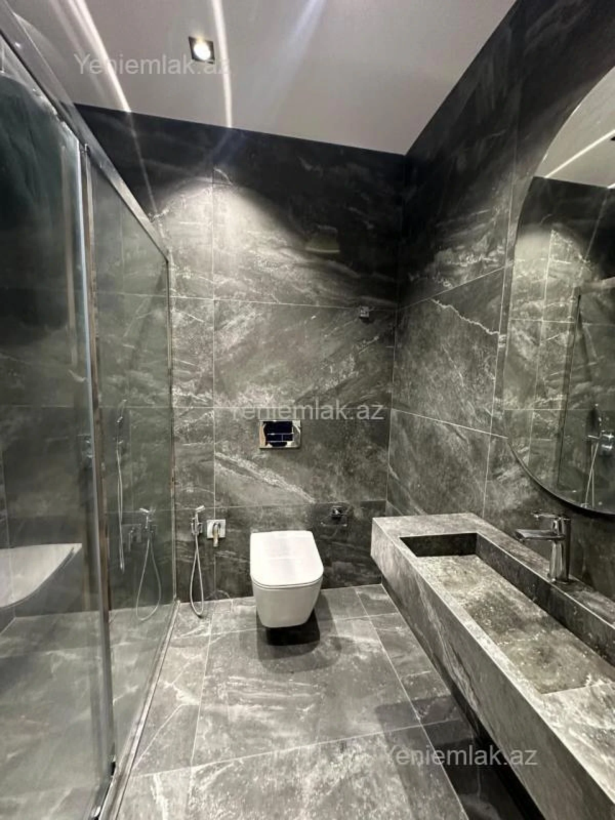 Satılır 3 otaqlı yeni tikili 145 m²