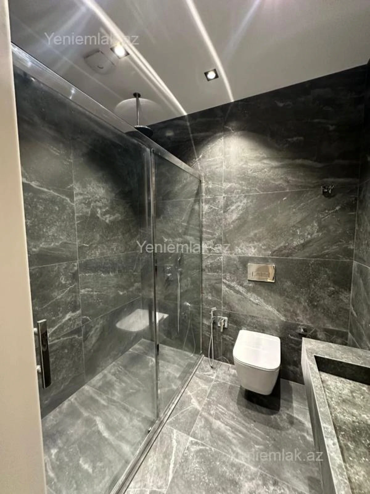 Satılır 3 otaqlı yeni tikili 145 m²