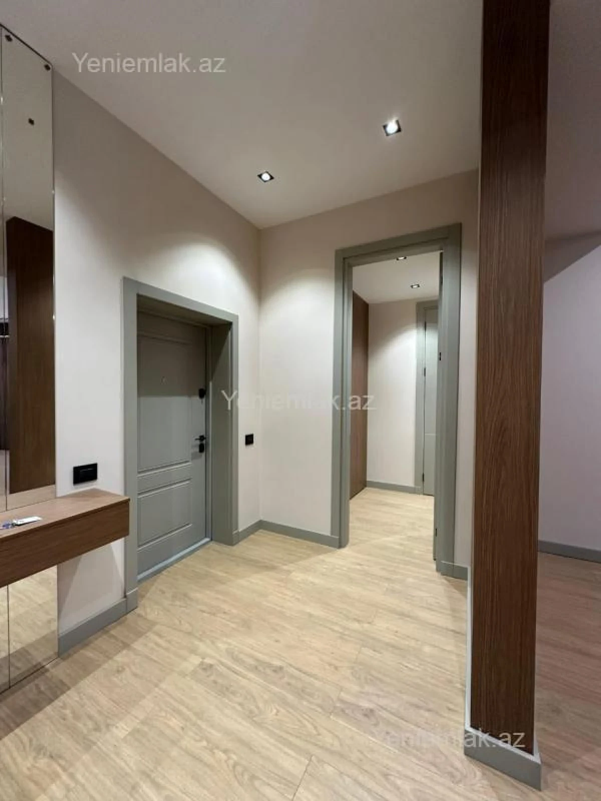 Satılır 3 otaqlı yeni tikili 145 m²