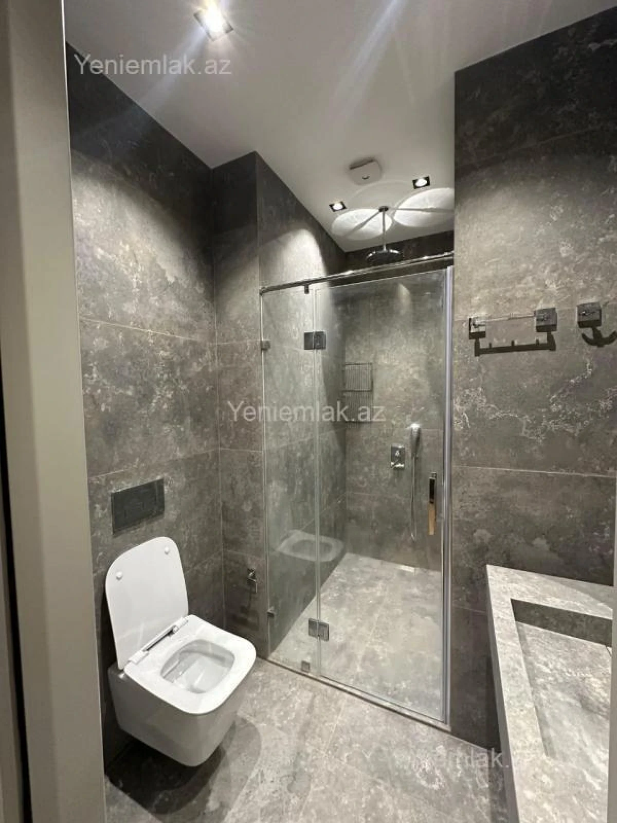 Satılır 3 otaqlı yeni tikili 145 m²