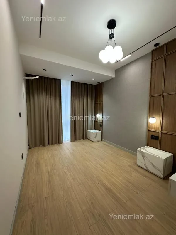 Satılır 3 otaqlı yeni tikili 145 m²