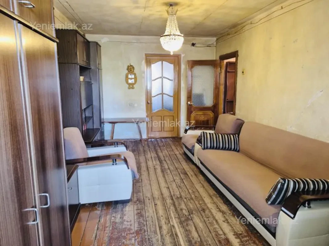 Satılır 2 otaqlı köhnə tikili 50 m²