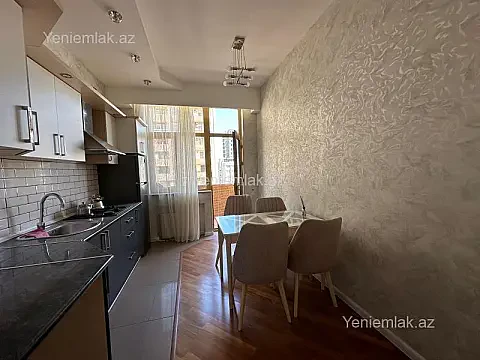 Satılır 3 otaqlı yeni tikili 130 m²