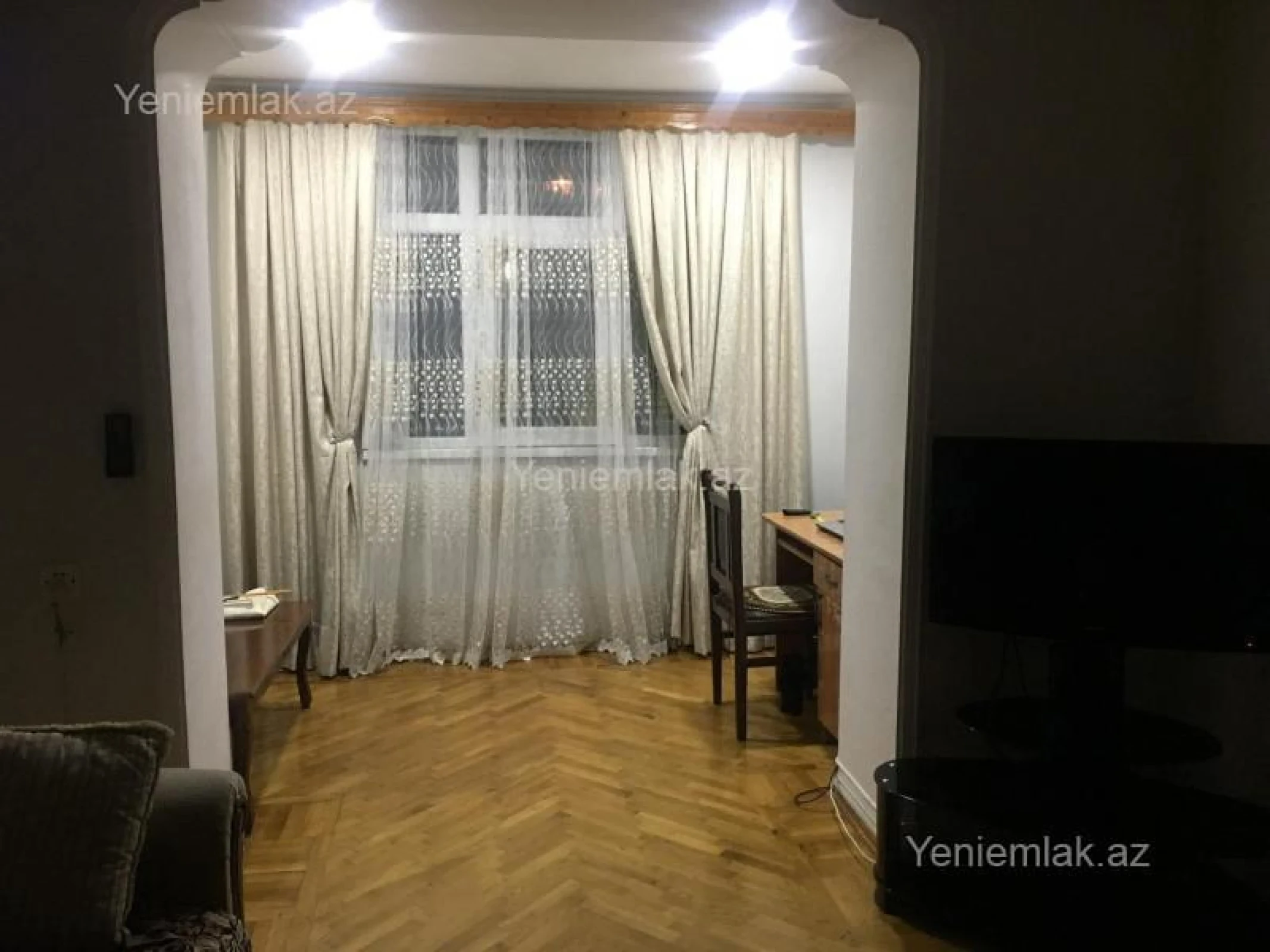 Satılır 3 otaqlı köhnə tikili 70 m²