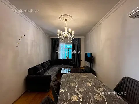 Satılır 4 otaqlı həyət evi 100 m²