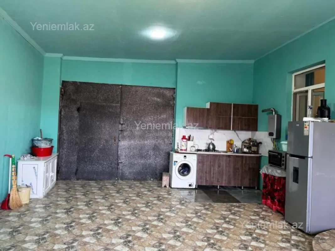 Satılır 4 otaqlı həyət evi 100 m²