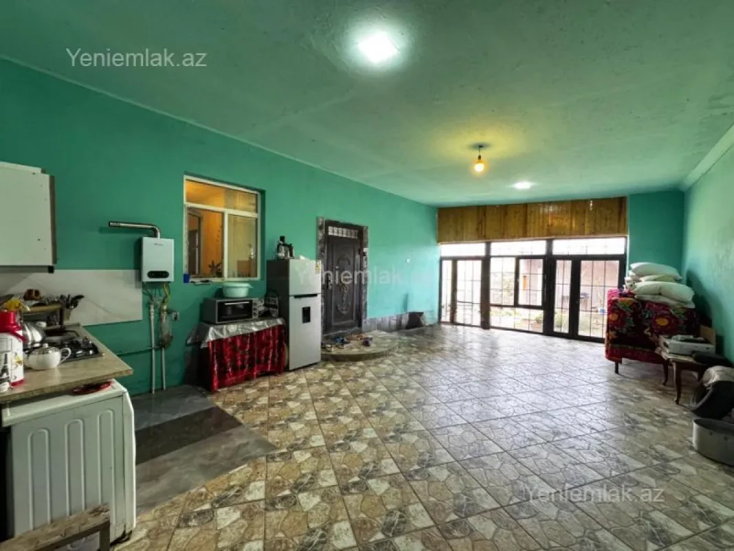 Satılır 4 otaqlı həyət evi 100 m²