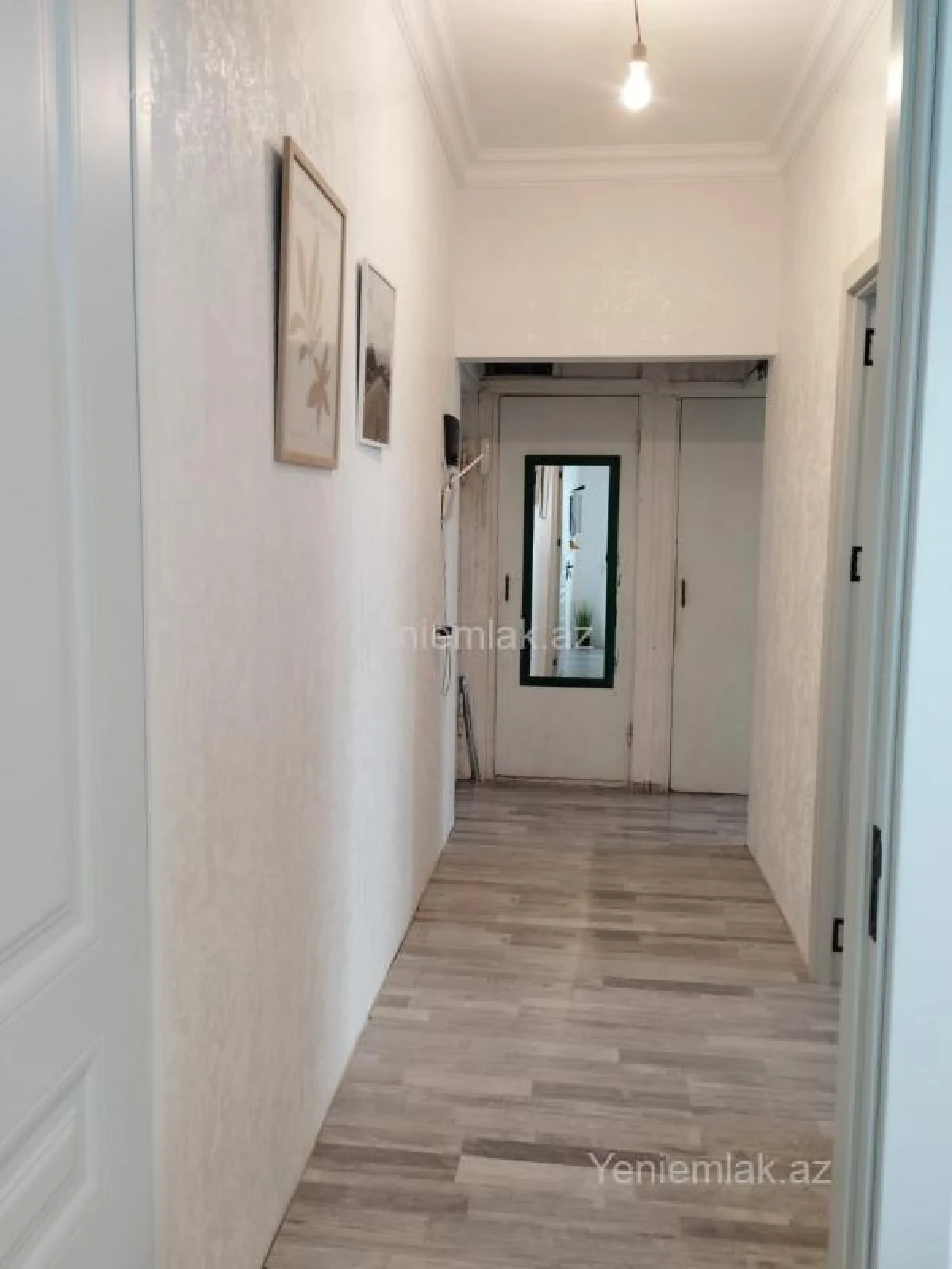 Satılır 2 otaqlı köhnə tikili 65 m²