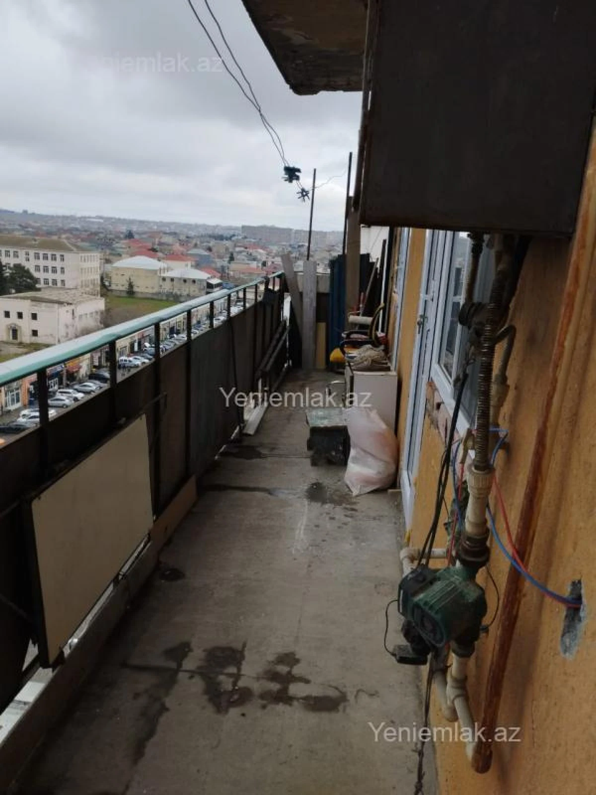 Satılır 2 otaqlı köhnə tikili 65 m²