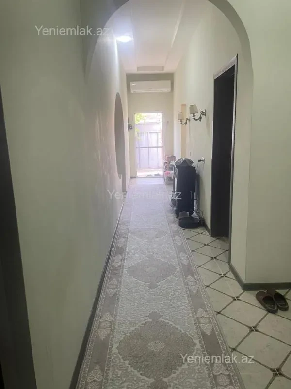 Satılır 4 otaqlı həyət evi 100 m²