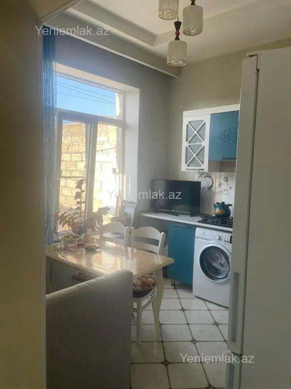 Satılır 4 otaqlı həyət evi 100 m²
