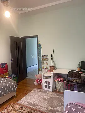 Satılır 4 otaqlı həyət evi 100 m²