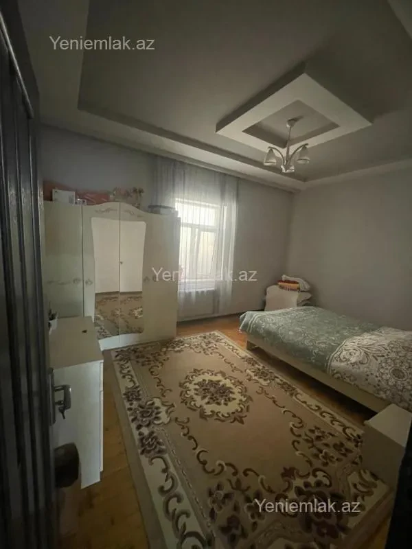 Satılır 4 otaqlı həyət evi 100 m²