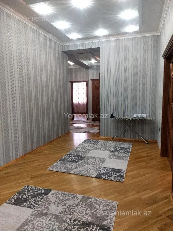Satılır 3 otaqlı yeni tikili 178 m²