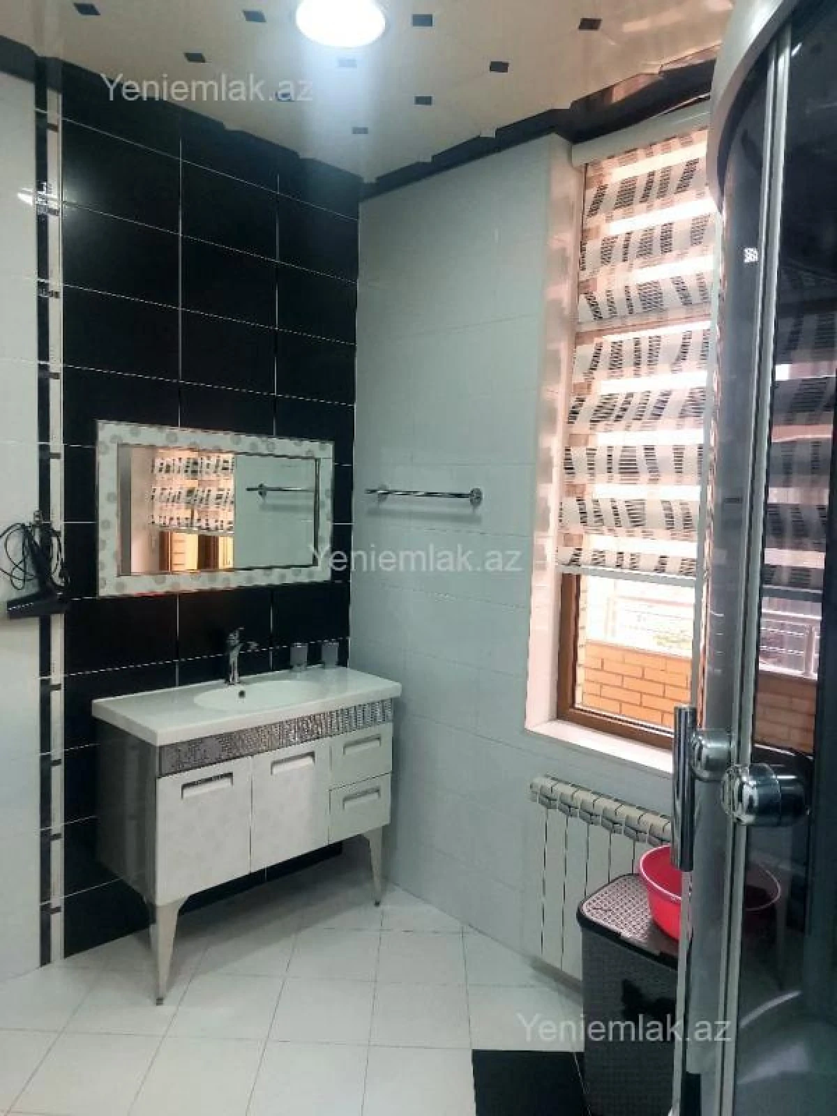 Satılır 3 otaqlı yeni tikili 178 m²